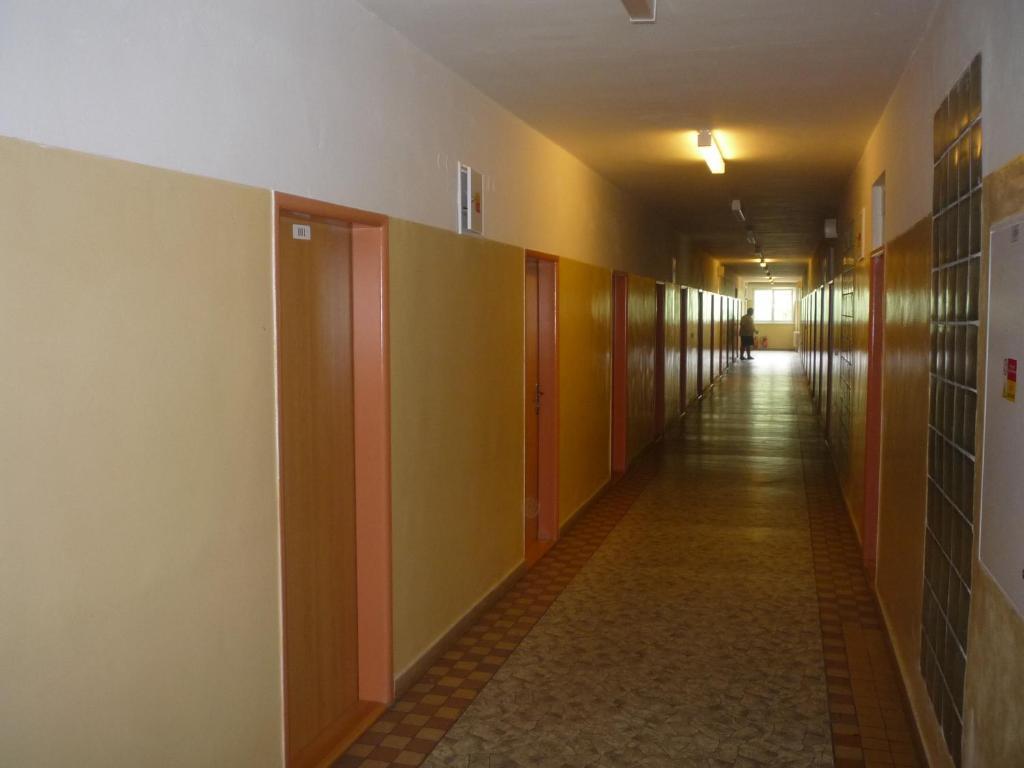 Koleje J.A.Komenskeho Brno Rum bild